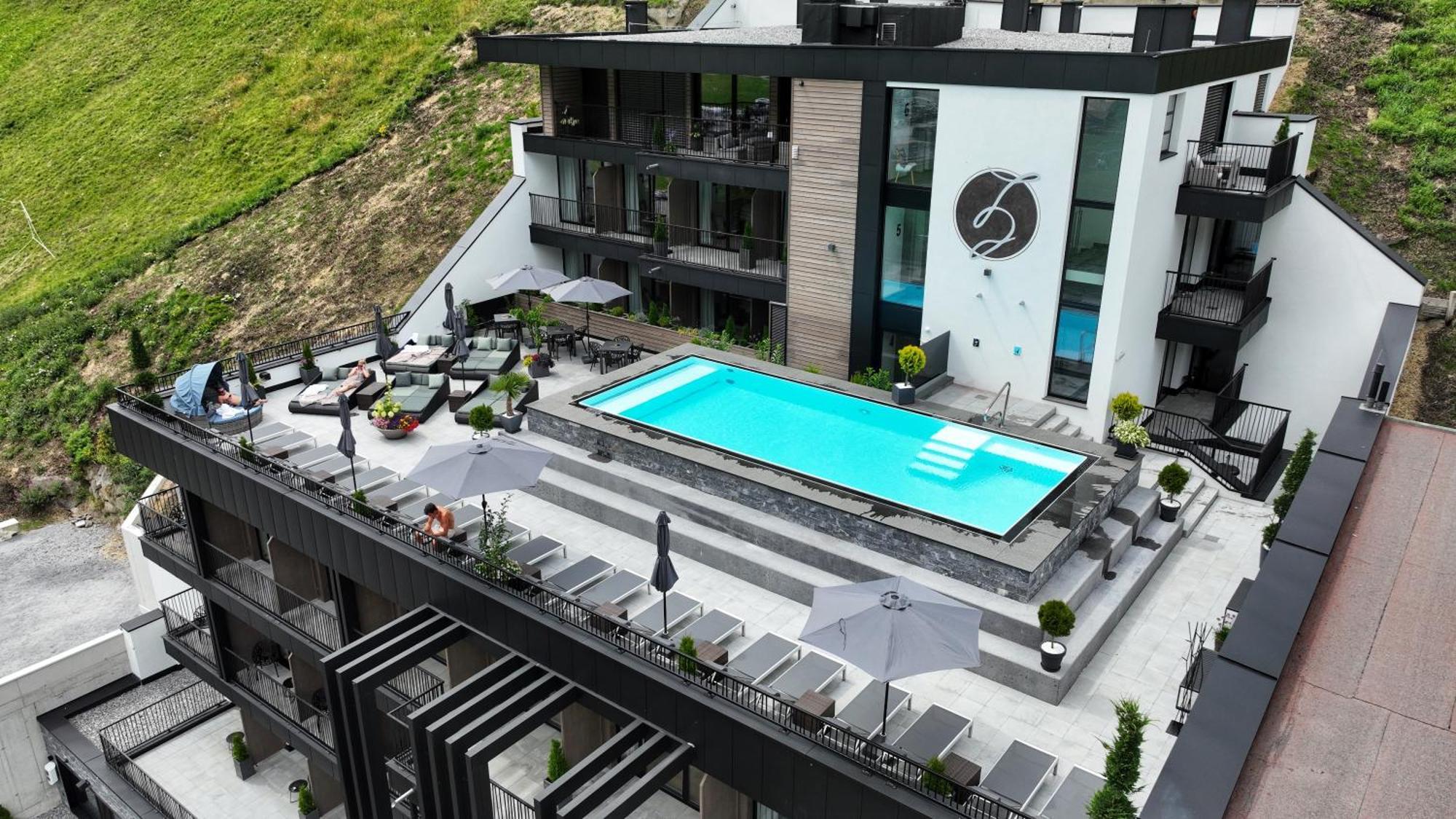 אישגל Hotel Zalwonder מראה חיצוני תמונה
